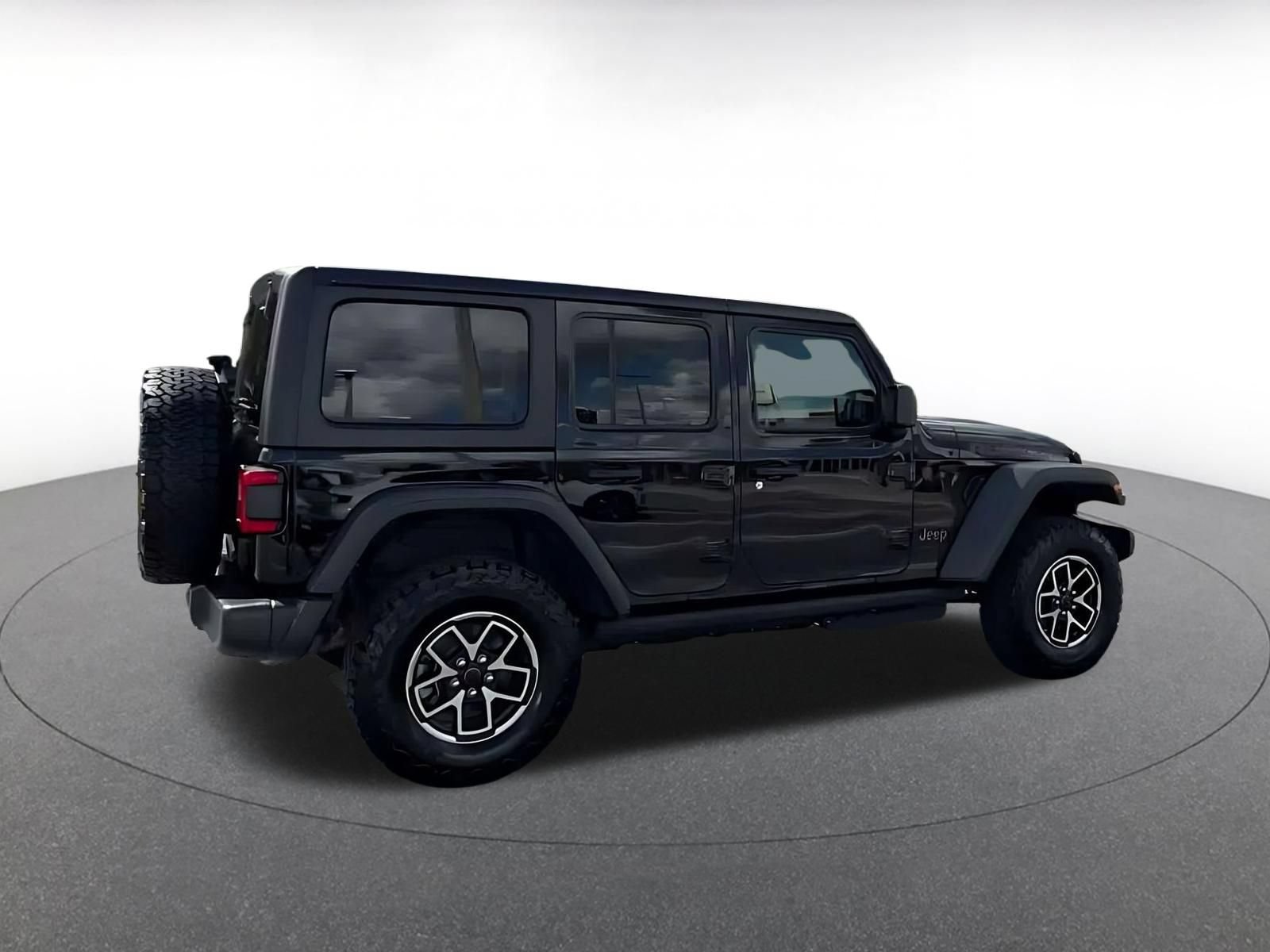 Used 2026 Jeep Wrangler Unlimited Rubicon AWD/4WD image 8