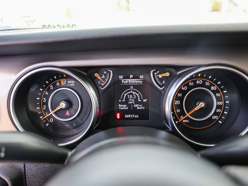 Used 2020 Jeep Wrangler Sport AWD/4WD image 10