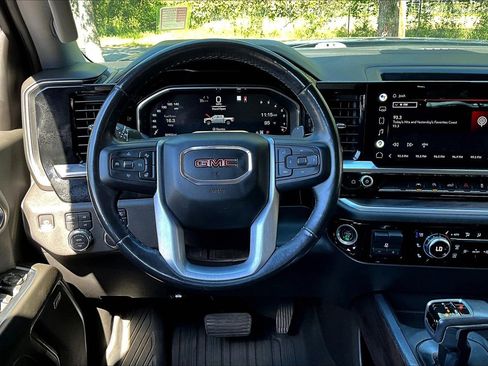 Used 2022 GMC Sierra 1500 SLT w/ SLT Premium Package image 8