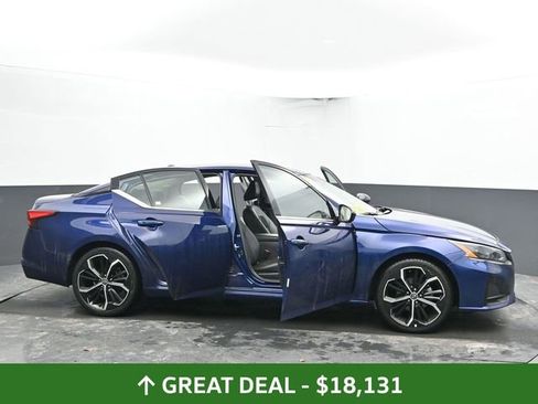 Used 2024 Nissan Altima 2.5 SR image 59