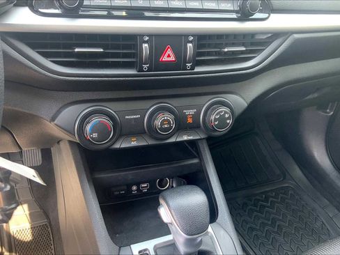 Used 2021 Kia Forte LXS image 30