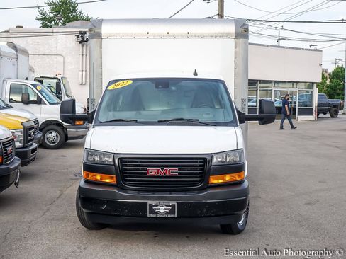 Used 2022 GMC Savana 3500 Extended w/ Power Convenience Package RWD image 4