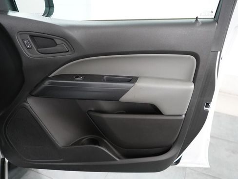 Used 2022 Chevrolet Colorado W/T w/ WT Convenience Package RWD image 35