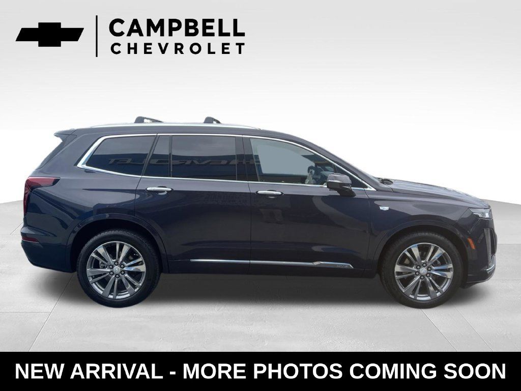 Used 2025 Cadillac XT6 Premium Luxury FWD image 6