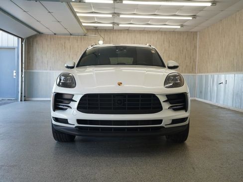 Used 2020 Porsche Macan AWD/4WD image 2