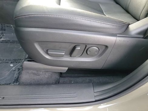 Certified 2025 MAZDA CX-70 Plug-In Hybrid w/ Premium Pkg image 13