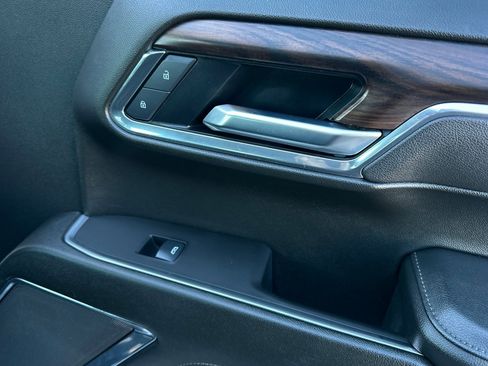 Used 2025 GMC Sierra 1500 SLT image 21