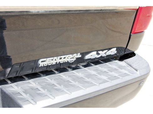Used 2016 Nissan Titan Platinum Reserve AWD/4WD image 9
