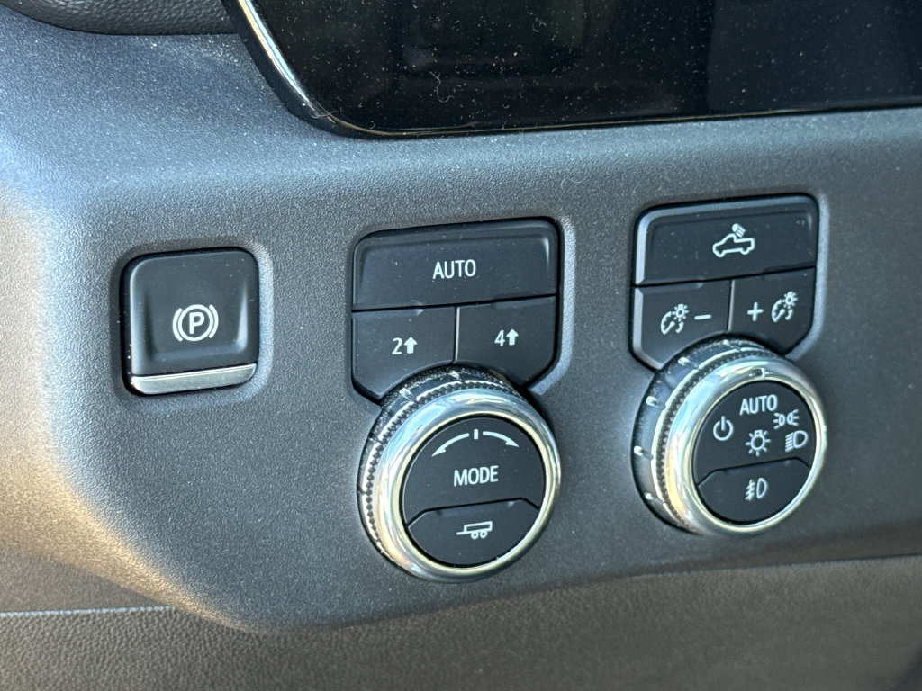 Used 2024 GMC Sierra 1500 Elevation w/ LPO, Elevation Black Package AWD/4WD image 19