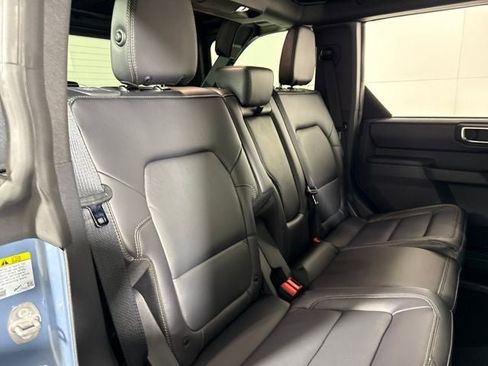 New 2025 Ford Bronco Badlands image 14