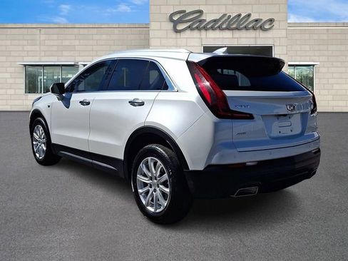 Certified 2023 Cadillac XT4 Luxury w/ Cold Weather Package image 5