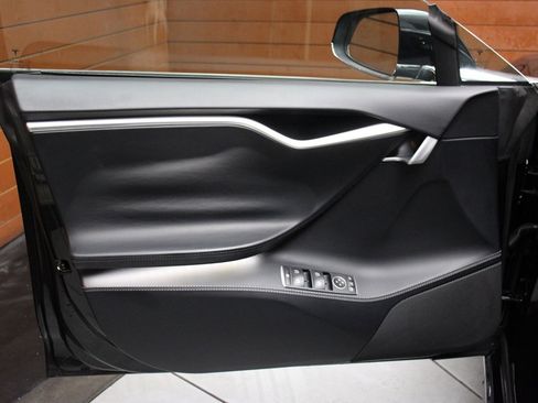 Used 2018 Tesla Model S 75D image 52