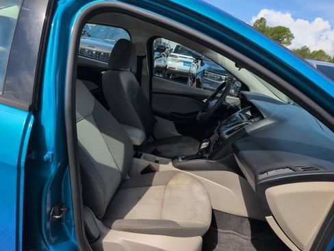 Used 2014 Ford Focus SE FWD image 27