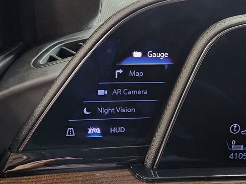 Used 2022 Cadillac Escalade ESV Sport Platinum w/ LPO, ONYX Package image 35