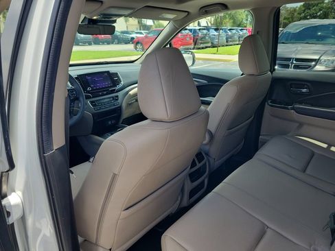 Used 2023 Honda Ridgeline RTL image 6