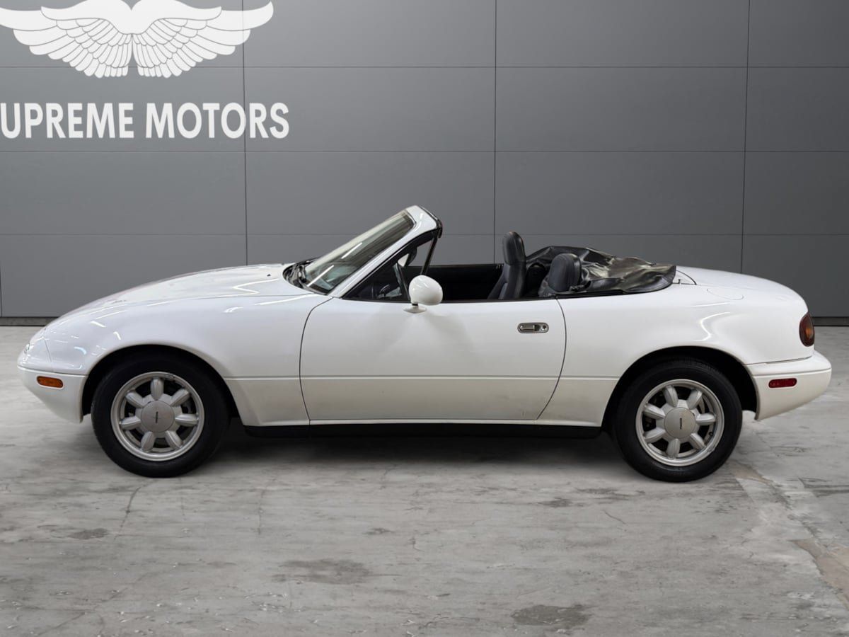 Used 1992 MAZDA MX-5 Miata RWD image 2
