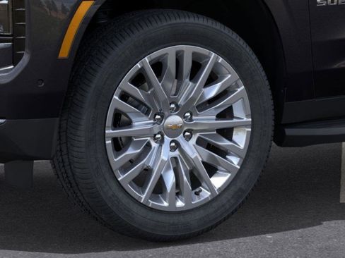 New 2025 Chevrolet Suburban Premier w/ Sun And Tow Package image 9