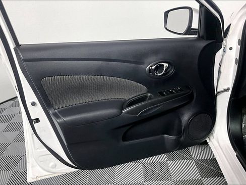 Used 2019 Nissan Versa SV FWD image 22