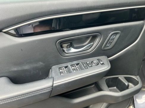 Used 2023 Honda Pilot EX-L image 16