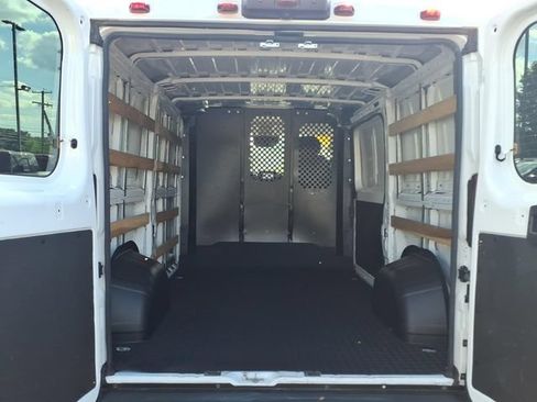 Used 2025 RAM ProMaster 2500 w/ U-Haul Equipment Group FWD image 7