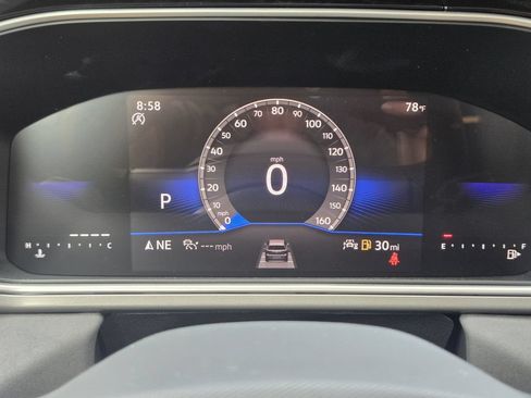 New 2026 Volkswagen Taos SE FWD image 14