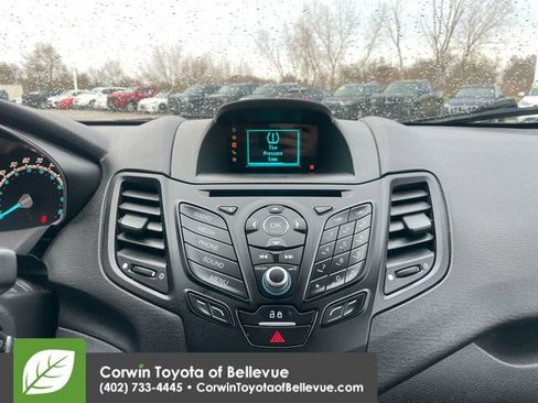 Used 2017 Ford Fiesta SE image 13