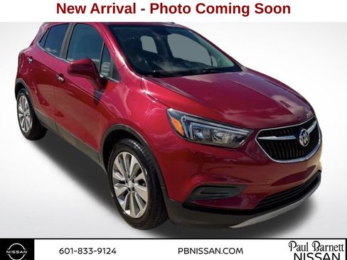 Used 2020 Buick Encore Preferred FWD image 1