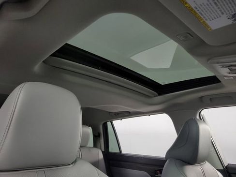 Used 2026 Toyota Highlander Limited AWD/4WD image 20