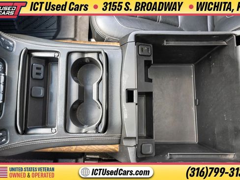 Used 2018 GMC Yukon XL Denali w/ Open Road Package AWD/4WD image 28