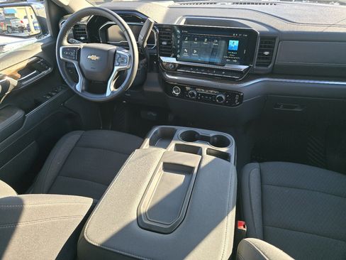 Used 2024 Chevrolet Silverado 1500 LT image 30