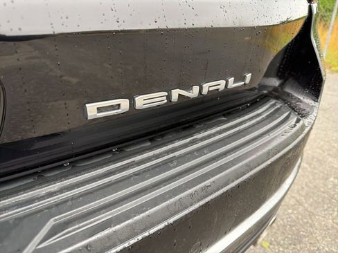 Used 2023 GMC Yukon XL Denali Ultimate AWD/4WD image 19