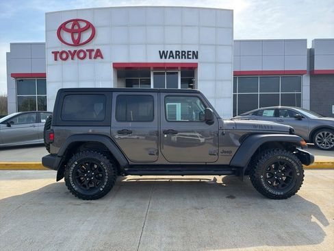 Used 2022 Jeep Wrangler Unlimited Sport image 3