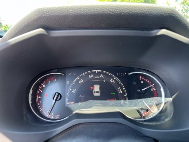 Used 2025 Toyota RAV4 XLE AWD/4WD image 23
