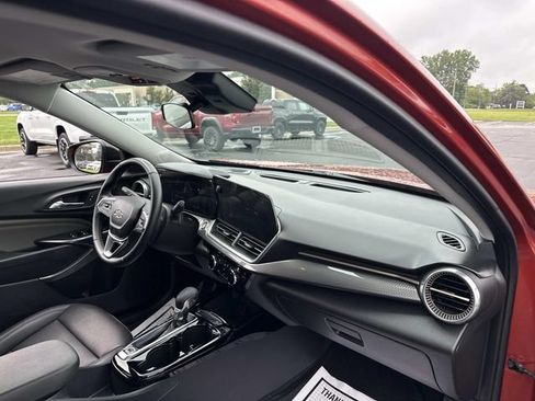 Certified 2024 Chevrolet Trax ACTIV w/ Driver Confidence Package FWD image 26