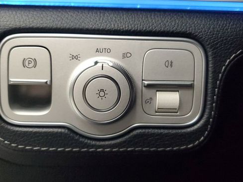 Used 2024 Mercedes-Benz GLE 350 4MATIC image 25