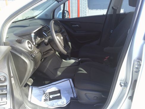 Used 2016 Chevrolet Trax LS image 13