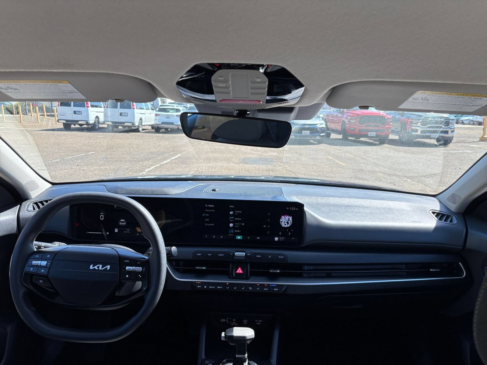 Used 2025 Kia K4 FWD image 31
