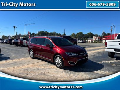 Used 2019 Chrysler Pacifica Touring-L