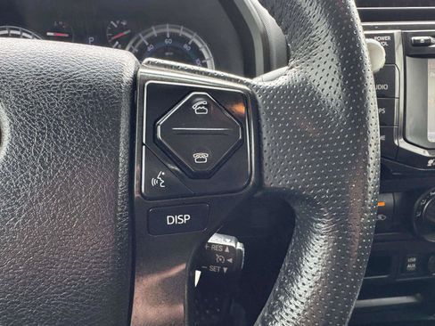 Used 2019 Toyota 4Runner TRD Off-Road AWD/4WD image 30