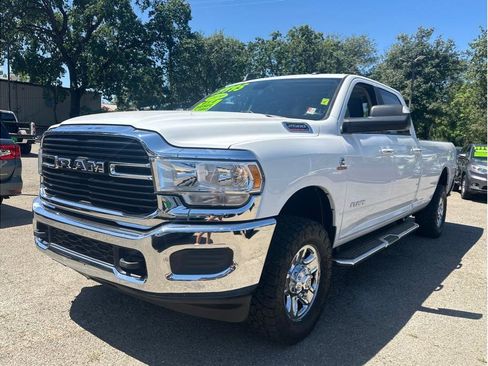Used 2019 RAM 2500 Big Horn AWD/4WD image 3