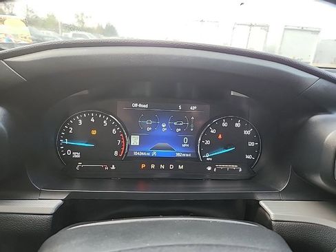Used 2020 Ford Explorer XLT w/ Equipment Group 202A AWD/4WD image 15