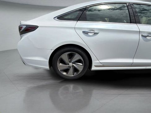 Used 2017 Hyundai Sonata Limited w/ Ultimate Package 02 FWD image 30