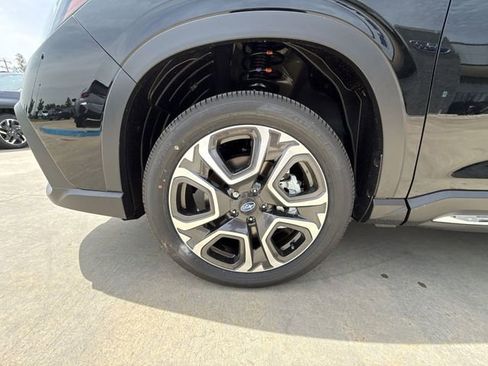 New 2026 Subaru Ascent Limited AWD/4WD image 10