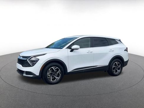 Used 2025 Kia Sportage LX FWD image 8