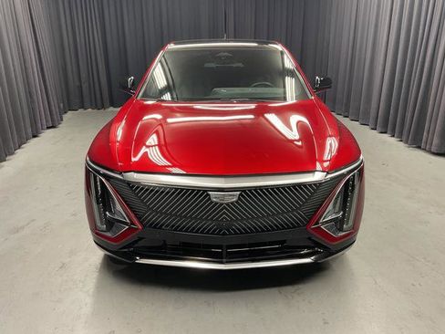 Used 2024 Cadillac Lyriq Luxury image 5