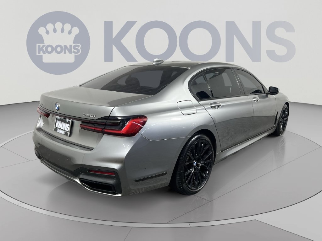Used 2022 BMW 750i xDrive w/ M Sport Package AWD/4WD image 11