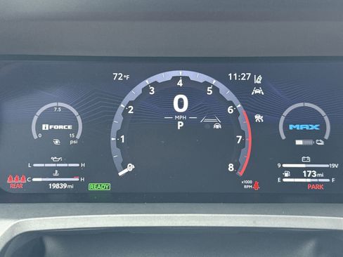 Certified 2024 Toyota Tacoma TRD Off-Road w/ TRD Off Road Upgrade Package AWD/4WD image 10