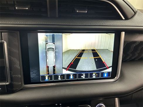 Used 2022 GMC Yukon XL Denali w/ Max Trailering Package image 15