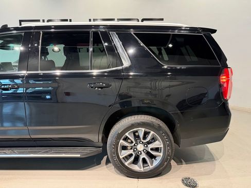 Used 2022 Chevrolet Tahoe LT w/ Luxury Package AWD/4WD image 7