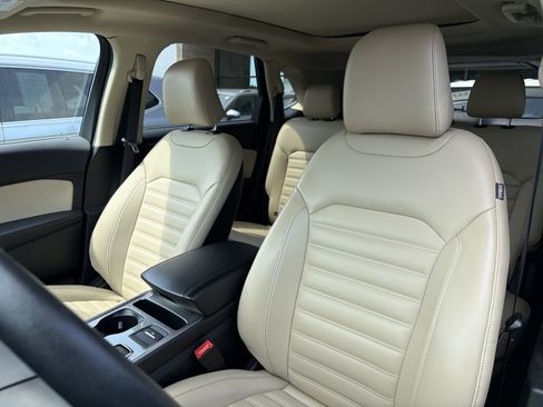 Used 2024 Ford Edge SEL w/ Convenience Package AWD/4WD image 8